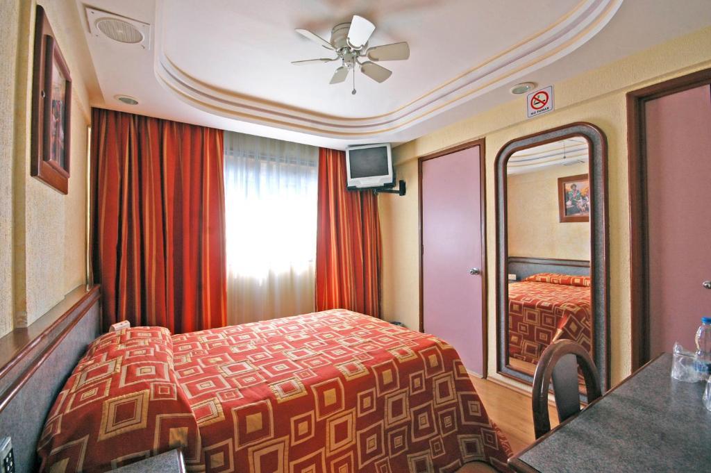 Hotel Azores メキシコシティ エクステリア 写真